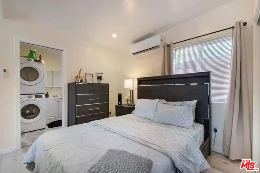 5133 Brynhurst Avenue, View Park, California 90043 home-pic-24